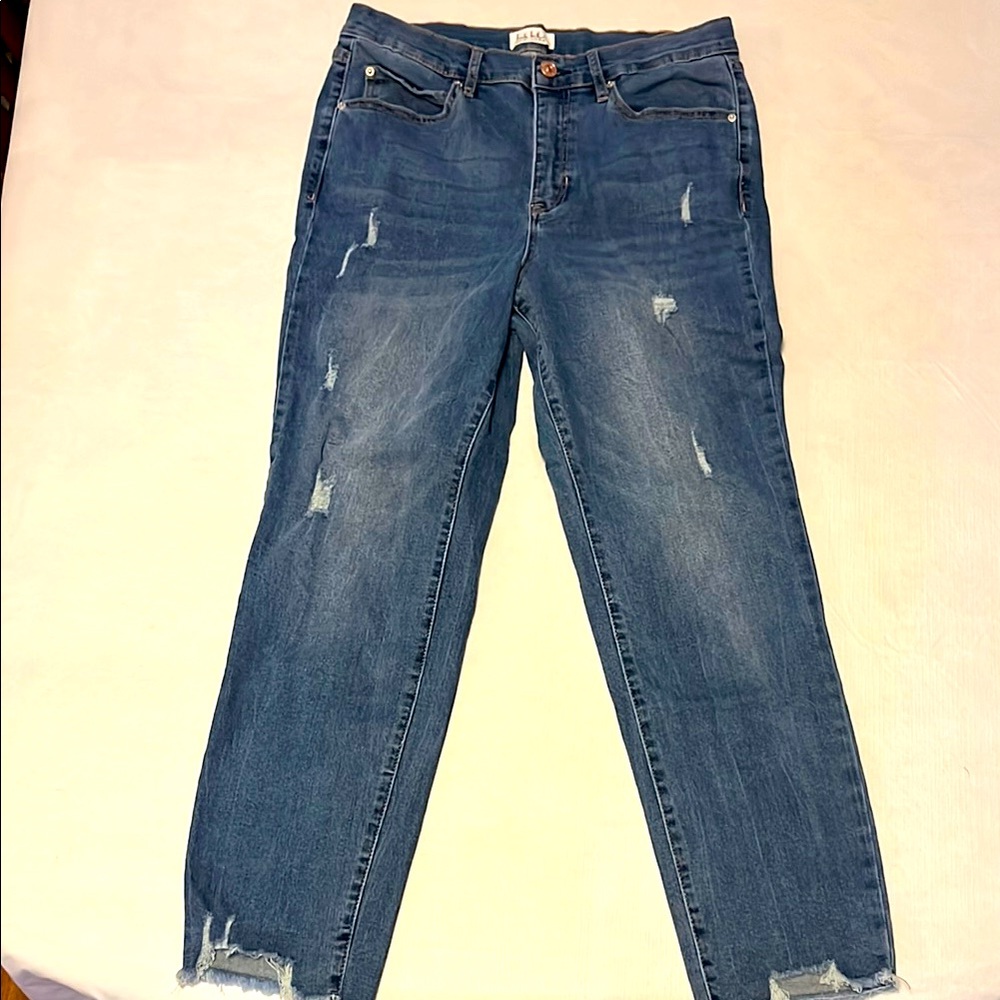 Nicole Miller Straight Leg Blue Jeans with Vintage Wash